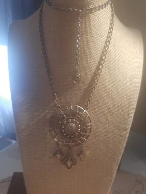Vintage Lisner Shield Necklace